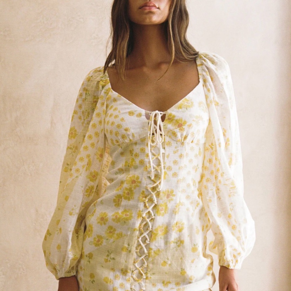 NWT SABO Skirt Elphia Floral Lace Up Mini Dress in yellow and white cotton